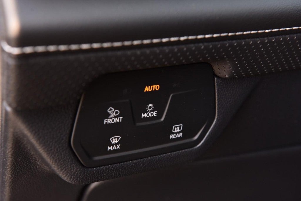 2026 Volkswagen Atlas 2.0T SE w/Technology FWD