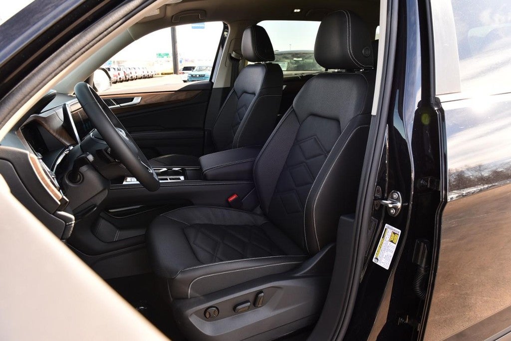 2026 Volkswagen Atlas 2.0T SE w/Technology FWD