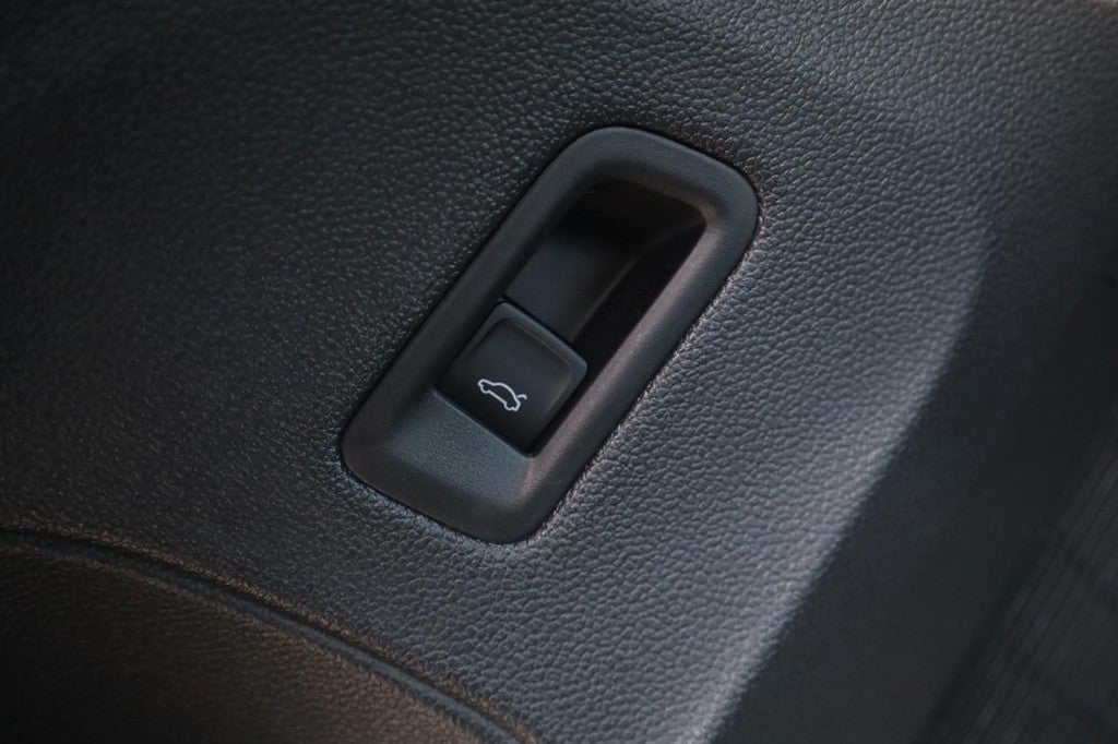 2026 Volkswagen Atlas 2.0T SE w/Technology FWD