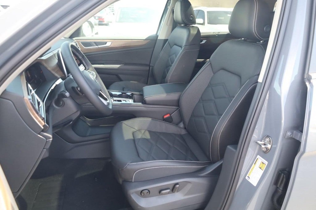 2026 Volkswagen Atlas 2.0T SE w/Technology FWD