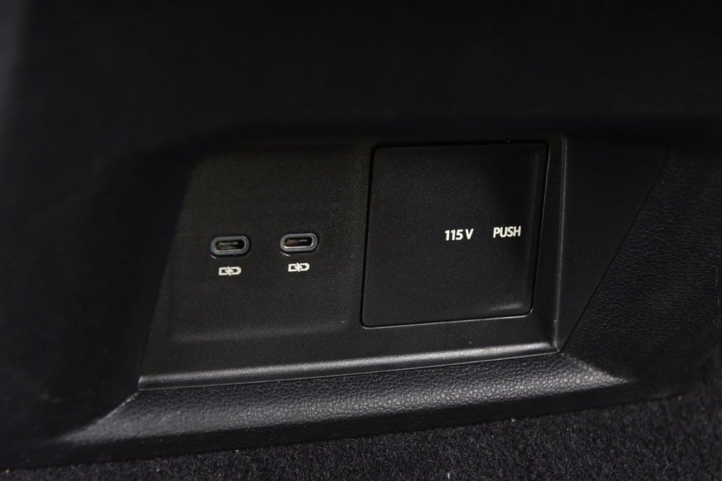 2023 Volkswagen Atlas 3.6L V6 SE w/Technology FWD