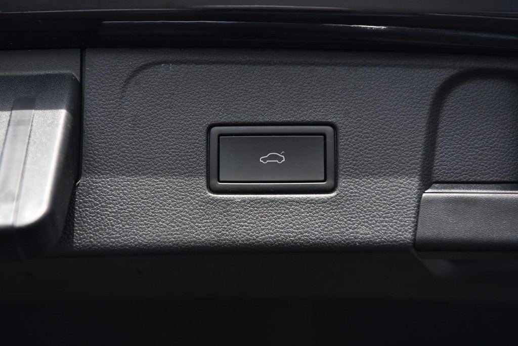 2023 Volkswagen Atlas 3.6L V6 SE w/Technology FWD