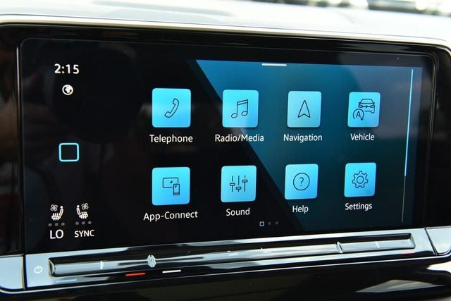 2025 Volkswagen Atlas 2.0T SE w/Technology