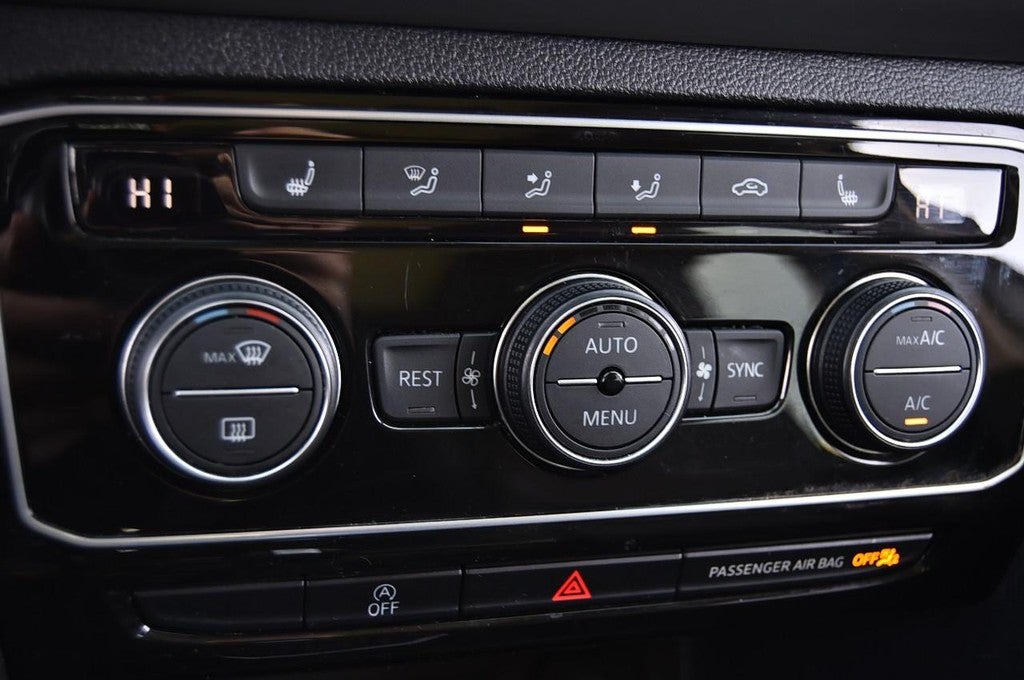 2023 Volkswagen Atlas 3.6L V6 SE w/Technology FWD