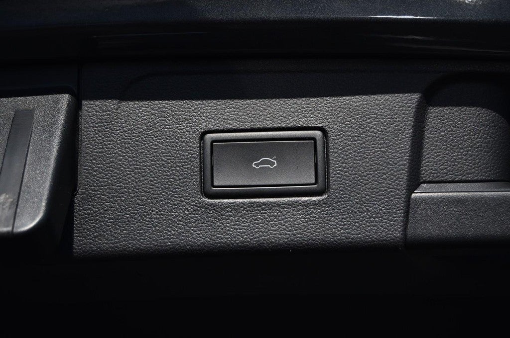 2023 Volkswagen Atlas 3.6L V6 SE w/Technology FWD