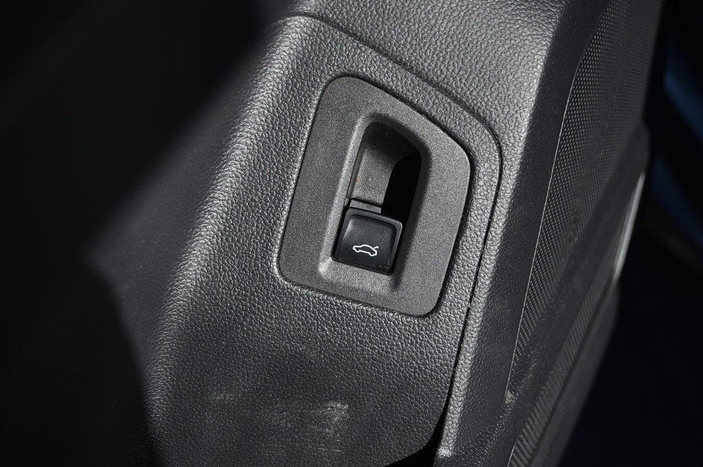 2023 Volkswagen Atlas 3.6L V6 SE w/Technology FWD