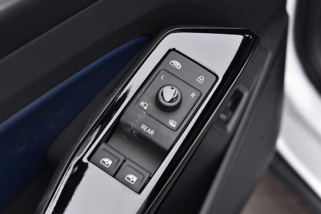 2025 Volkswagen ID.4 4DR AWD PRO S PLUS