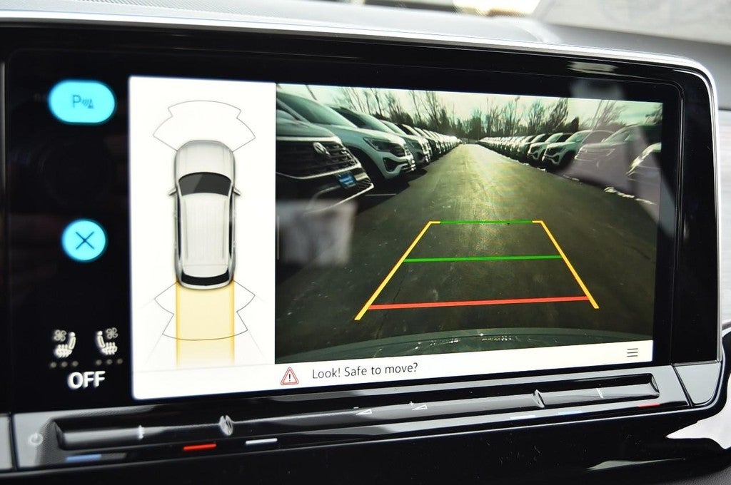 2026 Volkswagen Atlas Cross Sport 2.0T SE w/Technology 4MOTION