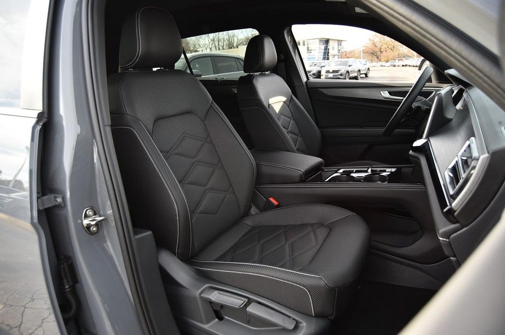 2026 Volkswagen Atlas Cross Sport 2.0T SE w/Technology 4MOTION