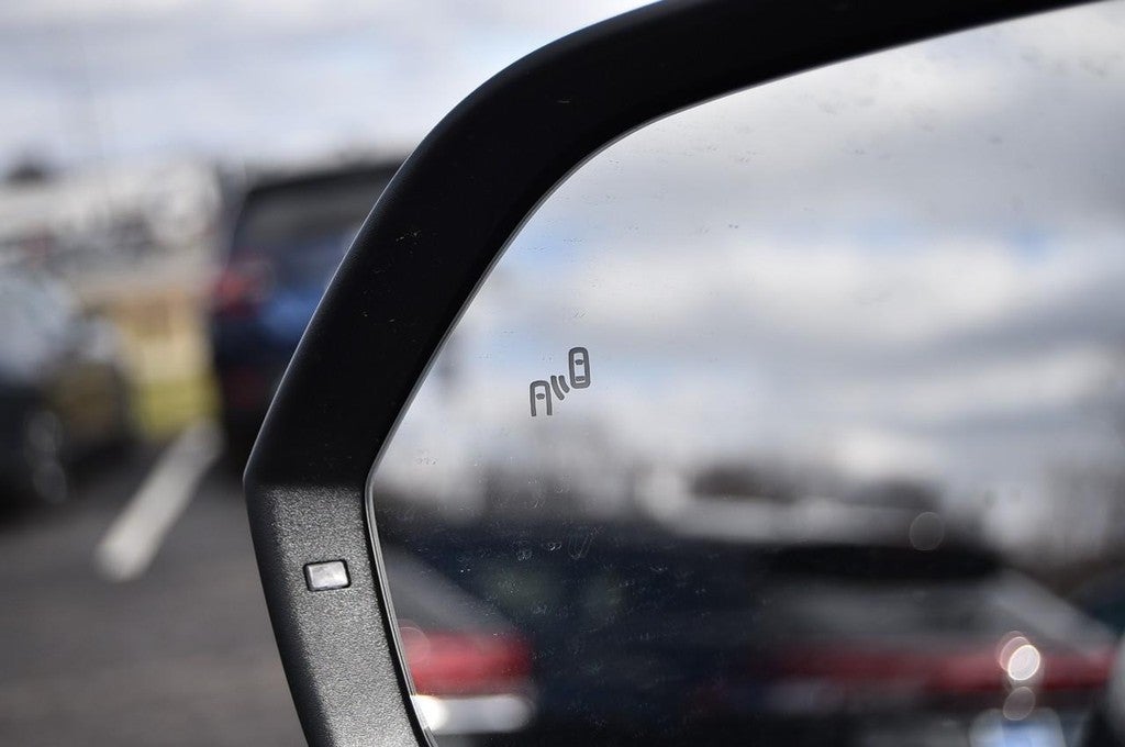 2026 Volkswagen Atlas Cross Sport 2.0T SE w/Technology 4MOTION