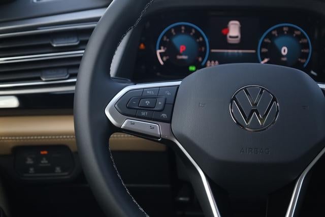 2026 Volkswagen Atlas Cross Sport 2.0T SE w/Technology 4MOTION