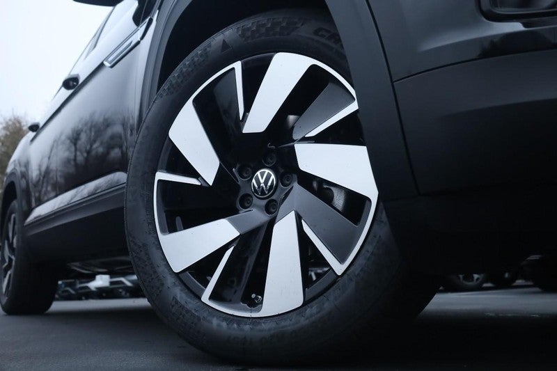 2026 Volkswagen Atlas Cross Sport 2.0T SE w/Technology 4MOTION