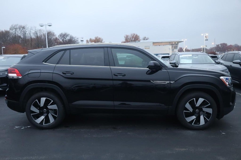2026 Volkswagen Atlas Cross Sport 2.0T SE w/Technology 4MOTION