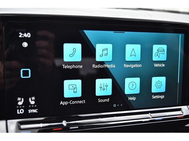 2026 Volkswagen Atlas Cross Sport 2.0T SE w/Technology 4MOTION