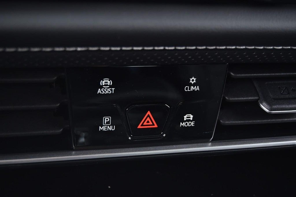 2026 Volkswagen Atlas Cross Sport 2.0T SE w/Technology 4MOTION