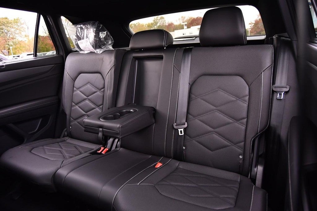 2026 Volkswagen Atlas Cross Sport 2.0T SE w/Technology 4MOTION