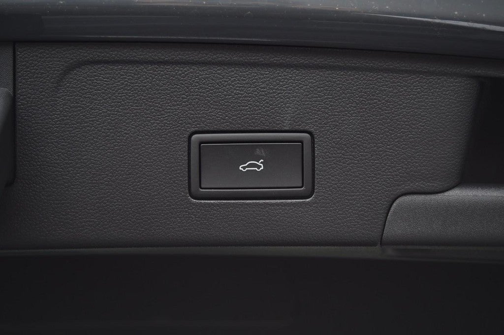 2026 Volkswagen Atlas Cross Sport 2.0T SE w/Technology 4MOTION