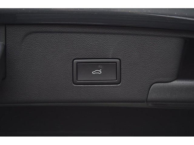 2026 Volkswagen Atlas Cross Sport 2.0T SE w/Technology 4MOTION