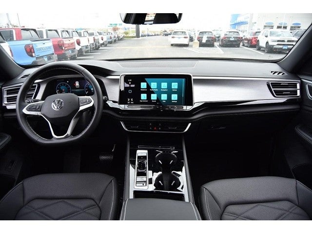 2026 Volkswagen Atlas Cross Sport 2.0T SE w/Technology 4MOTION