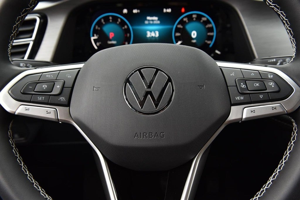 2026 Volkswagen Atlas Cross Sport 2.0T SE w/Technology 4MOTION