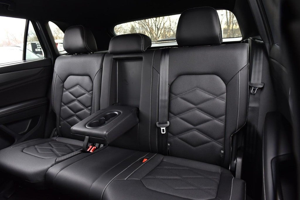 2026 Volkswagen Atlas Cross Sport 2.0T SE w/Technology 4MOTION