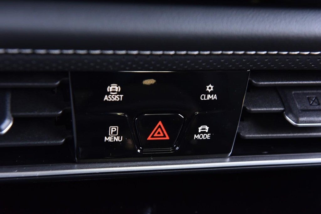 2026 Volkswagen Atlas Cross Sport 2.0T SE w/Technology 4MOTION