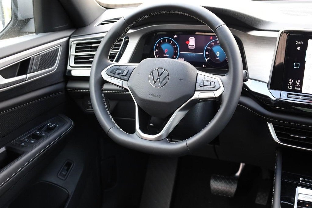 2026 Volkswagen Atlas Cross Sport 2.0T SE w/Technology 4MOTION