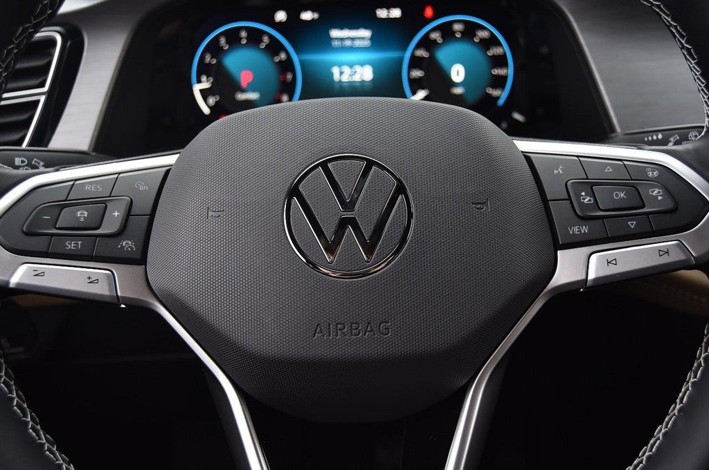 2026 Volkswagen Atlas Cross Sport 2.0T SE w/Technology 4MOTION