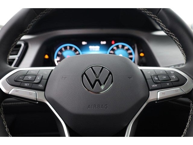 2026 Volkswagen Atlas Cross Sport 2.0T SE w/Technology 4MOTION