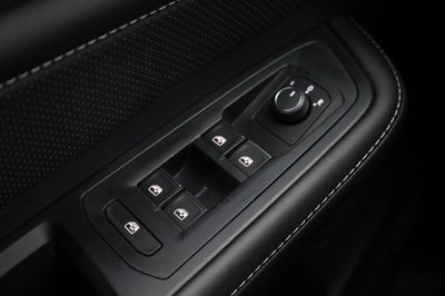 2026 Volkswagen Atlas Cross Sport 2.0T SE w/Technology 4MOTION