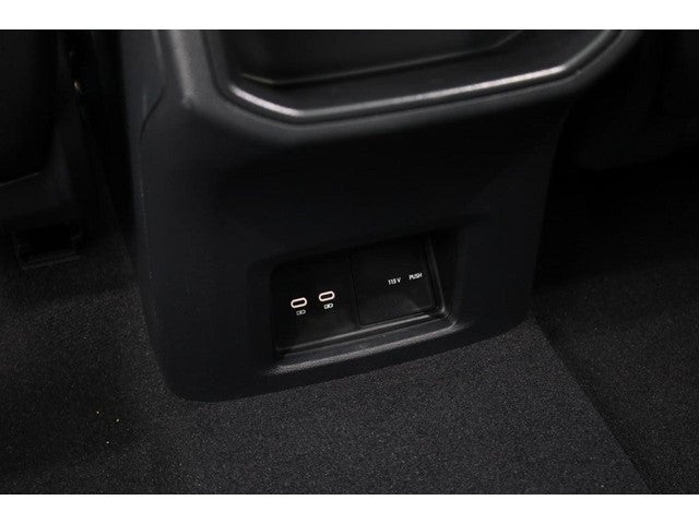 2026 Volkswagen Atlas Cross Sport 2.0T SE w/Technology 4MOTION