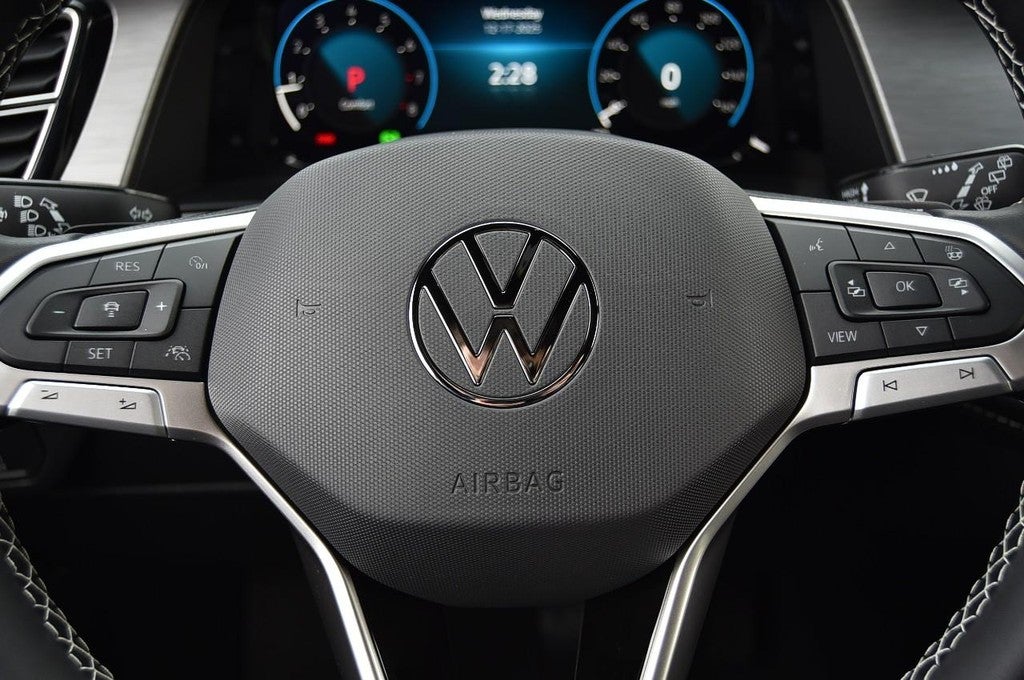 2026 Volkswagen Atlas Cross Sport 2.0T SE w/Technology 4MOTION