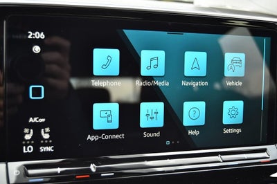 2026 Volkswagen Atlas Cross Sport 2.0T SE w/Technology 4MOTION