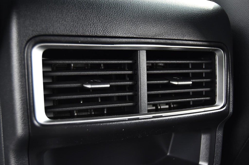 2026 Volkswagen Atlas Cross Sport 2.0T SE w/Technology 4MOTION