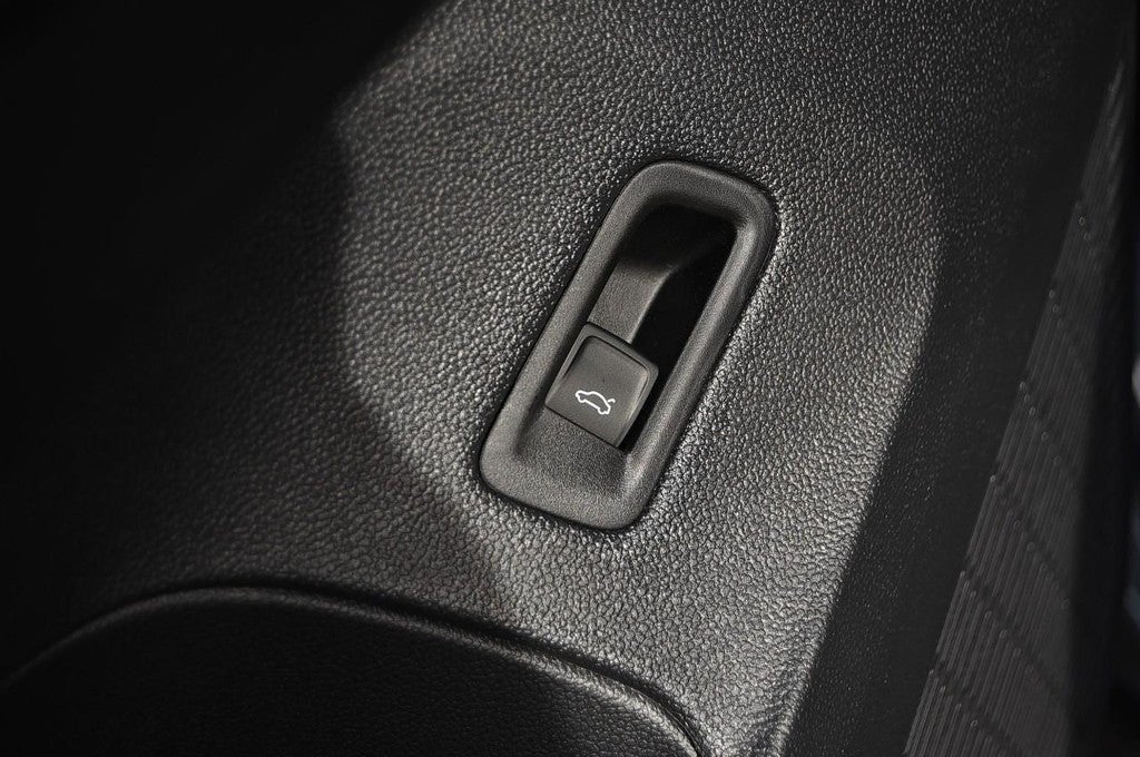 2026 Volkswagen Atlas Cross Sport 2.0T SE w/Technology 4MOTION