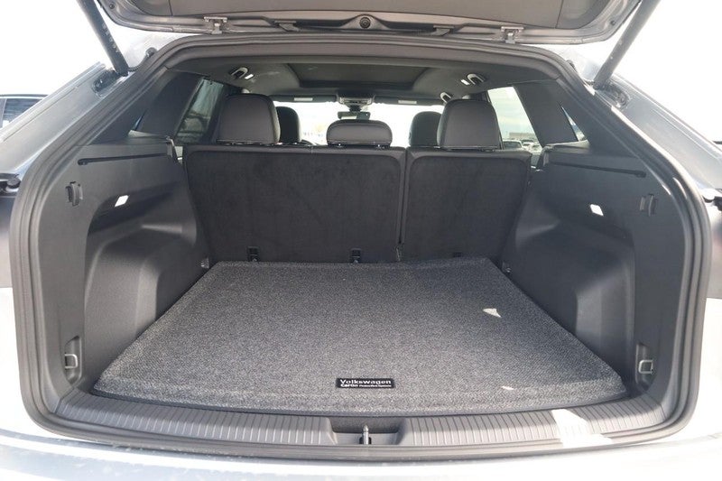 2026 Volkswagen Atlas Cross Sport 2.0T SE w/Technology 4MOTION