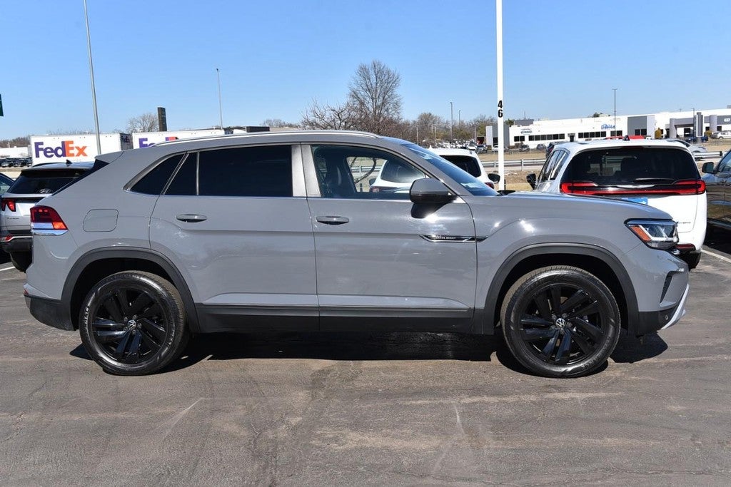 2022 Volkswagen Atlas Cross Sport 3.6L V6 SE w/Technology 4MOTION