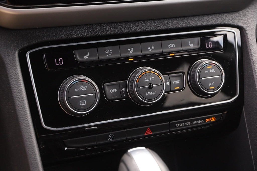 2023 Volkswagen Atlas Cross Sport 3.6L V6 SE w/Technology 4MOTION