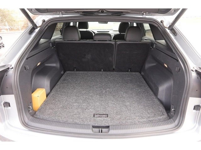 2023 Volkswagen Atlas Cross Sport 3.6L V6 SE w/Technology 4MOTION