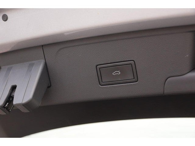 2023 Volkswagen Atlas Cross Sport 3.6L V6 SE w/Technology 4MOTION