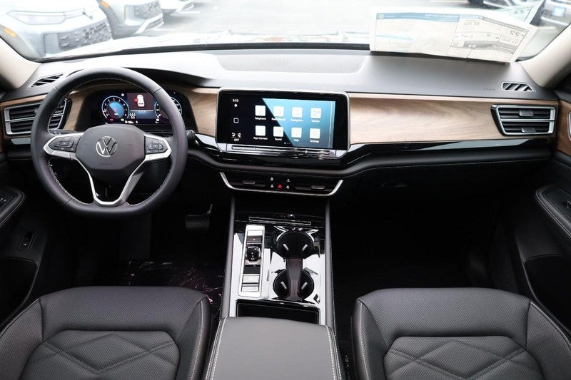 2026 Volkswagen Atlas 2.0T SE w/Technology 4MOTION