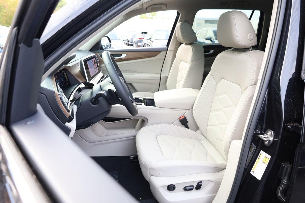 2026 Volkswagen Atlas 2.0T SE w/Technology 4MOTION