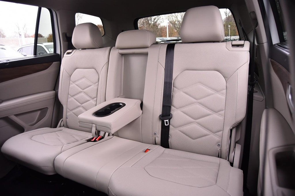 2026 Volkswagen Atlas 2.0T SE w/Technology 4MOTION