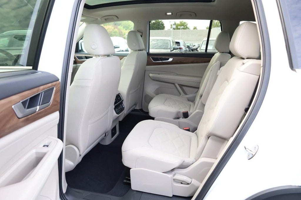 2026 Volkswagen Atlas 2.0T SE w/Technology 4MOTION