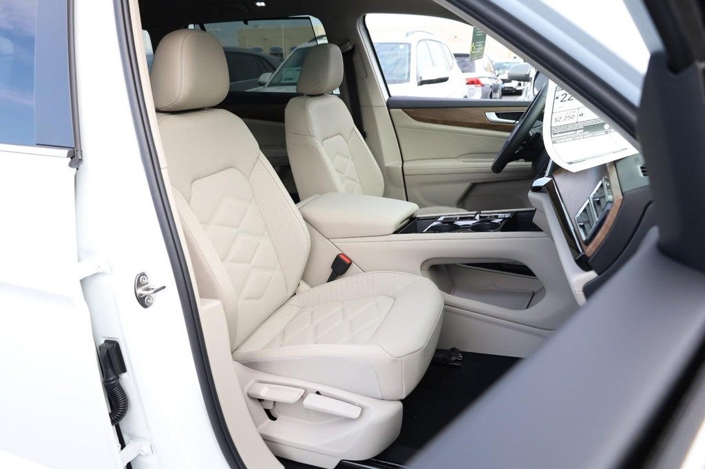 2026 Volkswagen Atlas 2.0T SE w/Technology 4MOTION