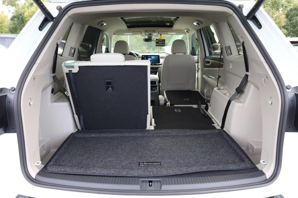 2026 Volkswagen Atlas 2.0T SE w/Technology 4MOTION