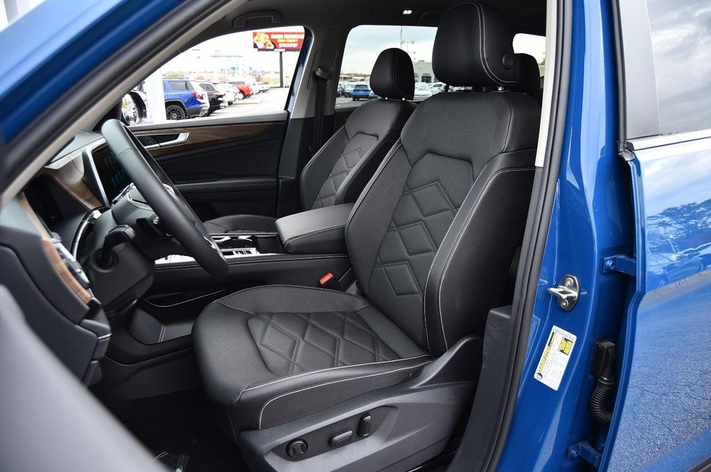 2026 Volkswagen Atlas 2.0T SE w/Technology 4MOTION