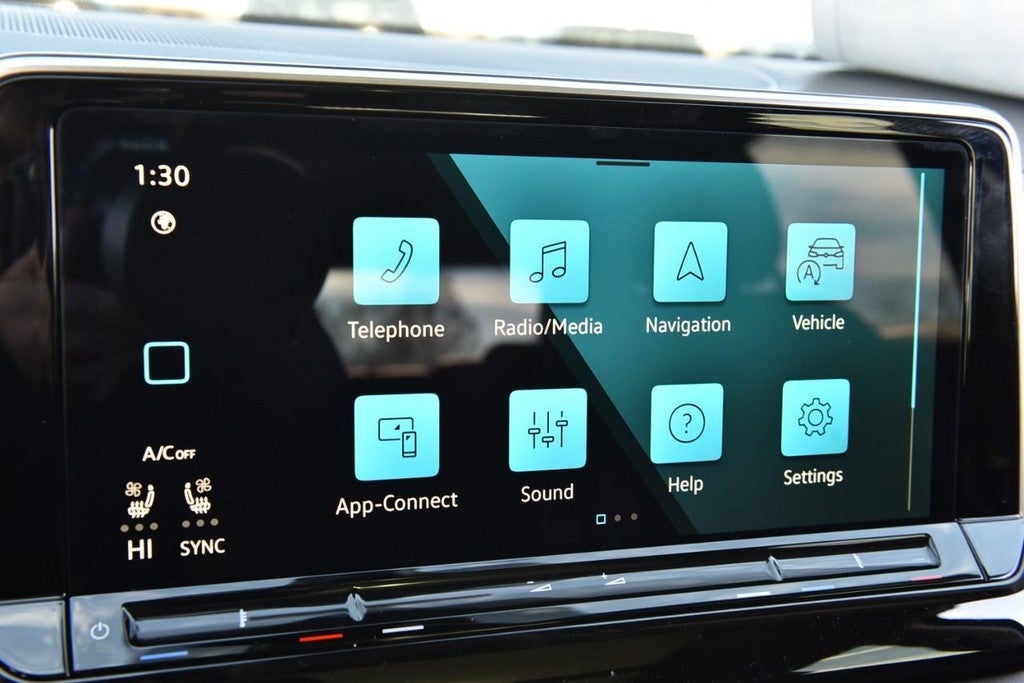 2026 Volkswagen Atlas 2.0T SE w/Technology 4MOTION