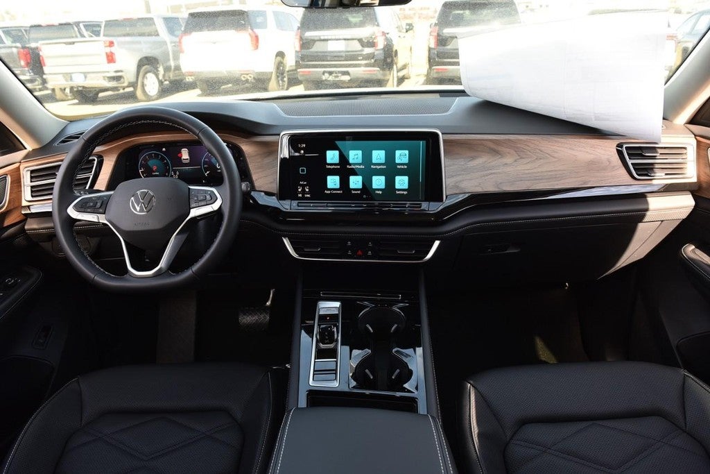 2026 Volkswagen Atlas 2.0T SE w/Technology 4MOTION