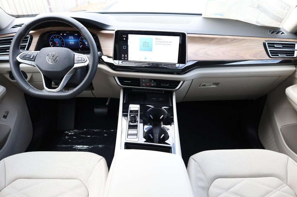 2026 Volkswagen Atlas 2.0T SE w/Technology 4MOTION